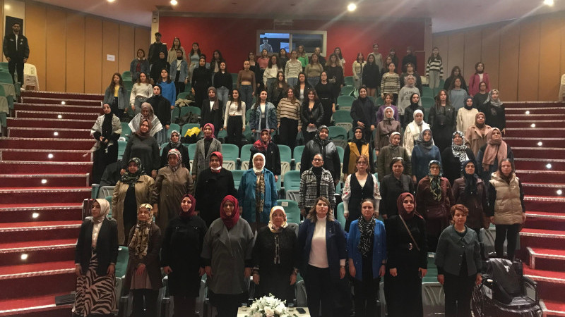 ADÜ Hz. Hatice Konferansı'nda Kadınlar, Tarih ve Değerlerle Buluştu.