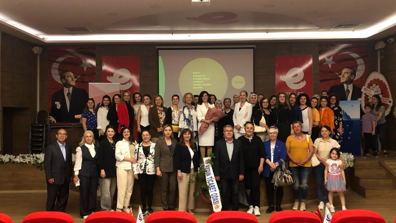 İŞKAD, Aydın’da Ailelere Özgüvenli Çocuk Yetiştirme Eğitimi Verdi. 