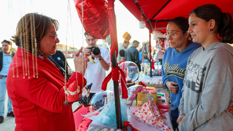 Didim’de Kadın Emeği Kent Meydanı’nda Görücüye Çıktı