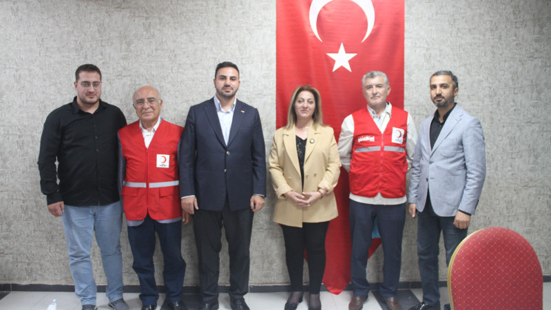 Türk Kızılay Aydın İl Merkezi, Hümeyra Zübeyde Çelik'i Öğretmenevi'de Ağırladı.