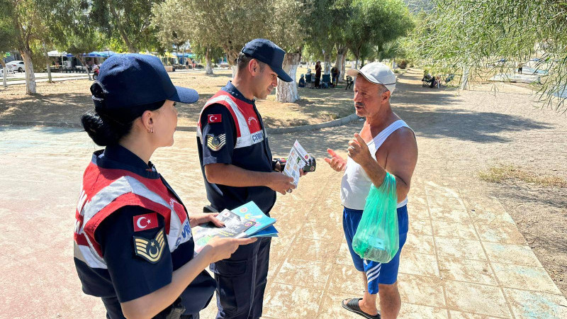 Aydın İl Jandarma Ekipleri, Orman Yangınlarına Karşı Dikkatli Olunması Gerektiğini Belirtti.