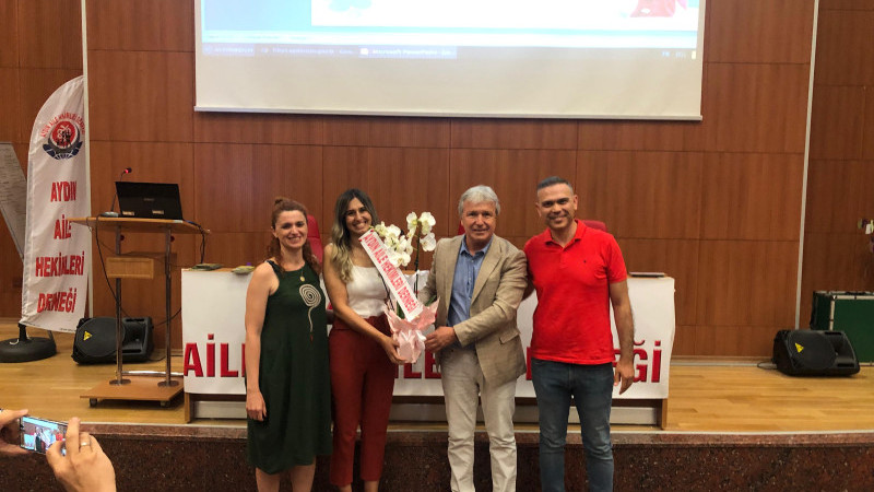 AYDIN AİLE HEKİMLERİ DERNEĞİ EBEVEYN EĞİTİMİ SEMİNERİ DÜZENLEDİ