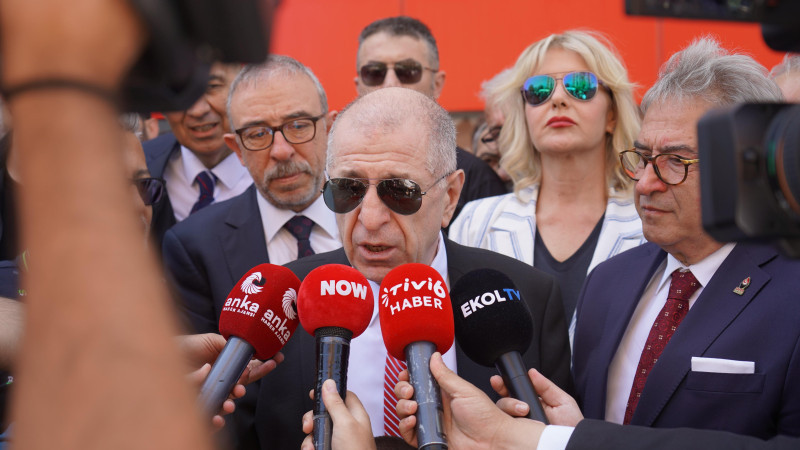 Ümit Özdağ 148 Gün Sonra Serbest Bırakıldı.