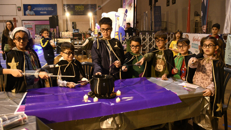 Kuşadası’nda Eğlenceli Bilim Var! Etkinliği Yoğun İlgi Gördü