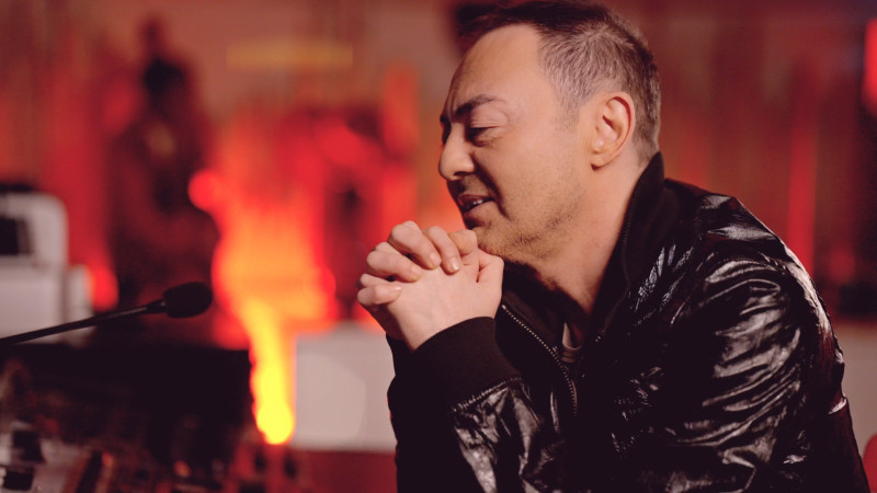 Serdar Ortaç, Yeni Şarkısı KEMİK ile 90’lara Geri Döndü