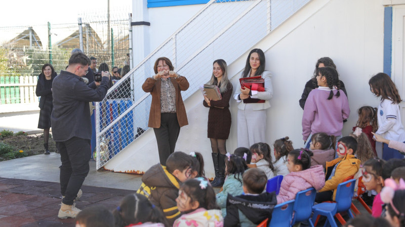 Başkan Gençay Miniklerin Karne Heyecanına Ortak Oldu