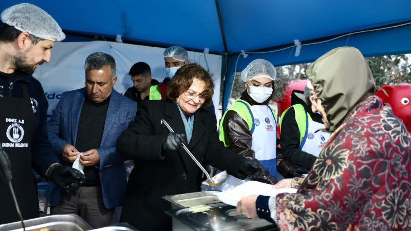 Didim’de Ramazan Sofrası Fevzipaşa’da Kuruldu