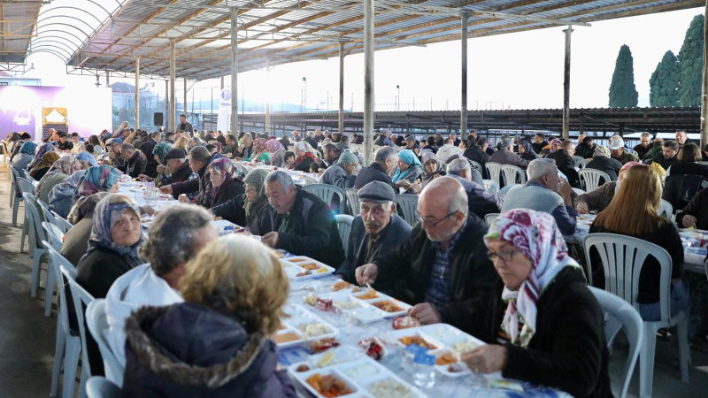 Didim Belediyesi Ramazan’da İftar Sofralarını Mahallelere Taşıyor