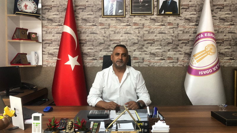 İncirliova'da Yolda Kalan Araçlara Esnaf Odası Desteği