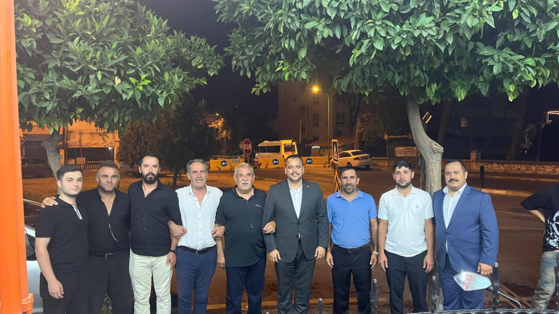 Efeler’de Terörsüz Türkiye Pankartı MHP’yi Harekete Geçirdi