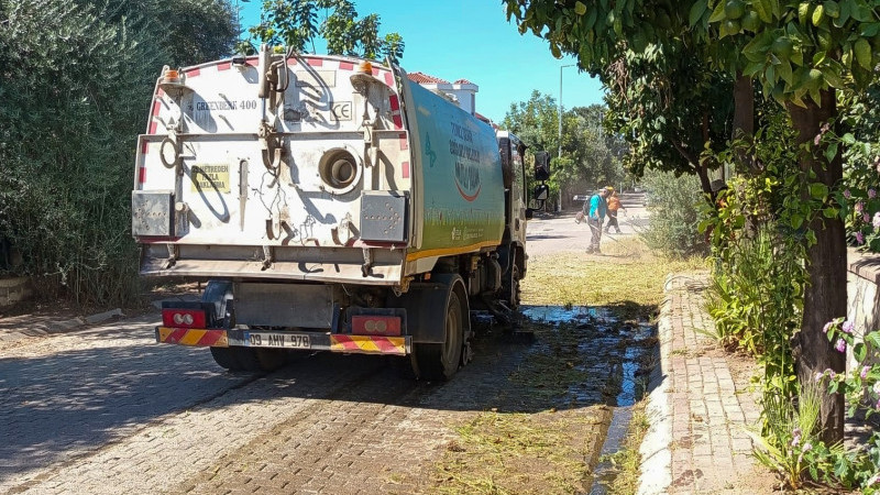 Efeler’de Mahalle Mahalle Temizlik Seferberliği
