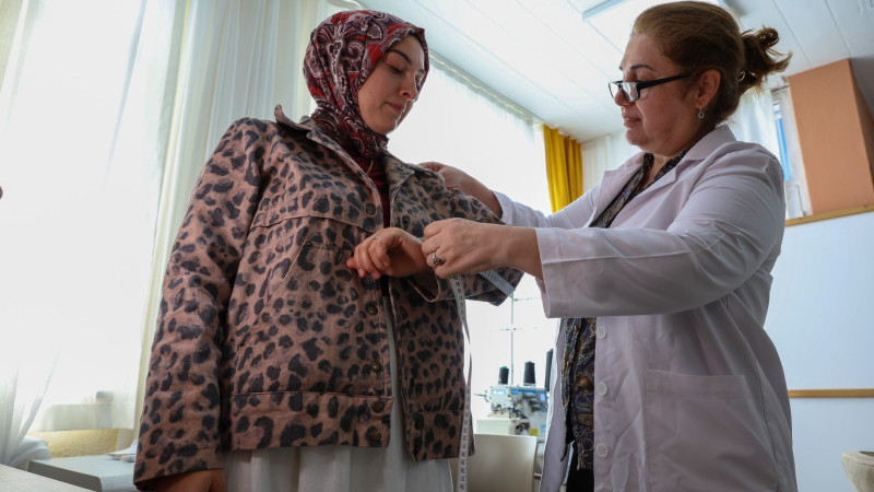 Aydın’da Kadın Yaşam Atölyesi’nde Ücretsiz Eğitimler Devam Ediyor